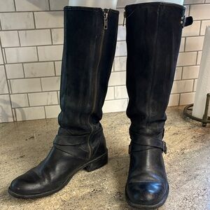 L.L.Bean Stylish Black Leather & Suede Boots with Buckle